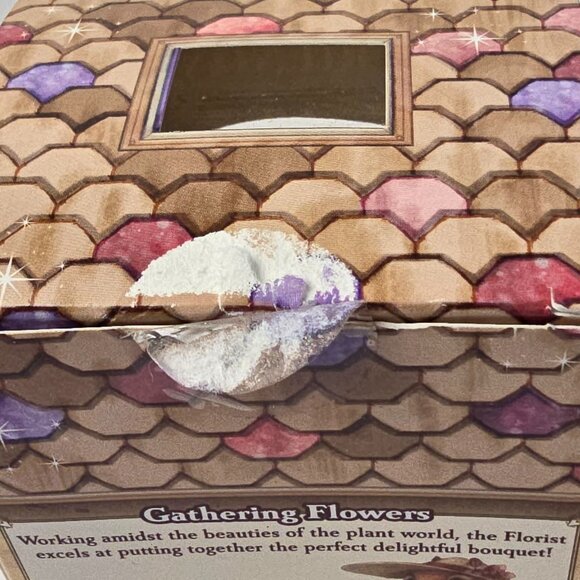 Tail Towns Friends FLORIST Gathering Flowers Figurine Squirrel Chipmunk GANZ - Picture 5 of 11